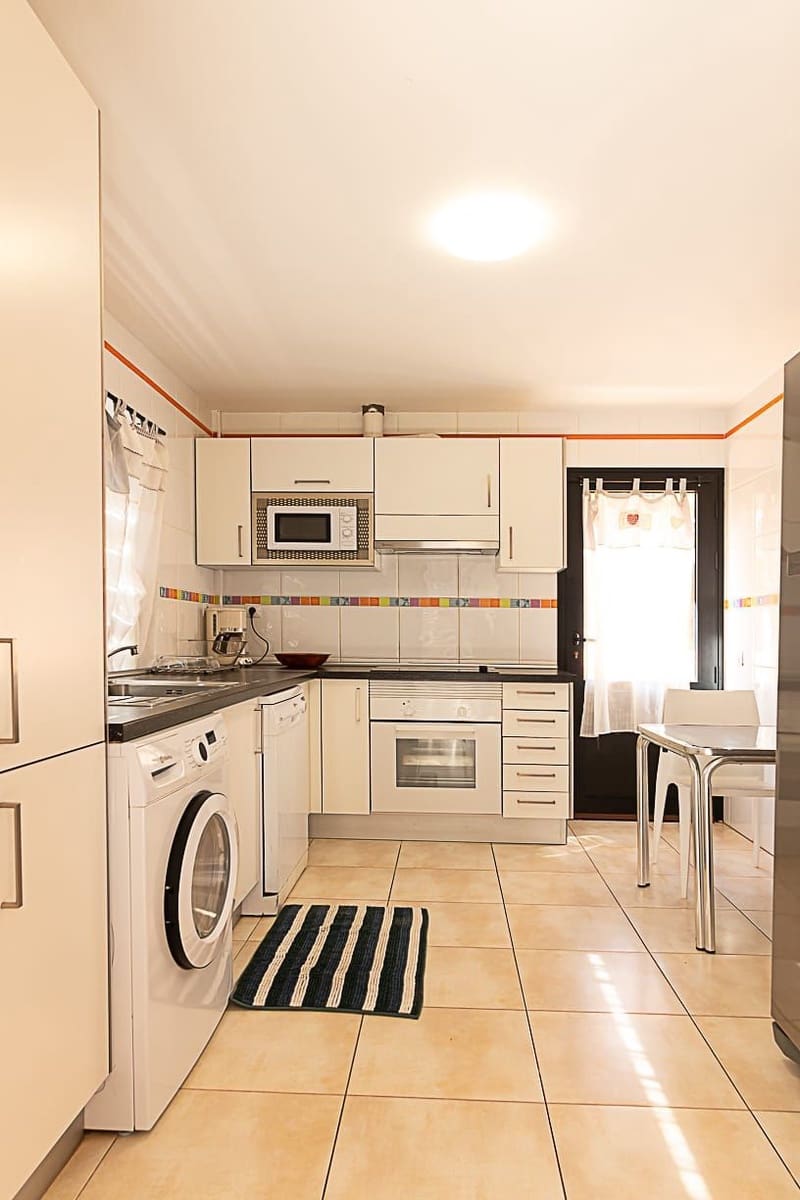 4 quarto Casa em Banda para venda em Costa de Antigua com piscina garagem - 420 000 € (Ref: 9721121)