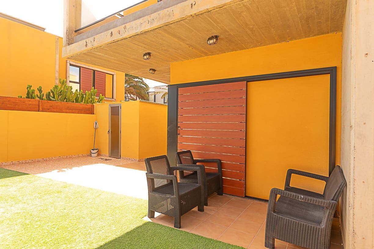 4 quarto Casa em Banda para venda em Costa de Antigua com piscina garagem - 420 000 € (Ref: 9721121)