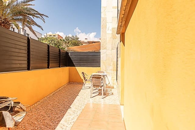 4 chambre Maison de Ville à vendre à Costa de Antigua, Antigua avec piscine garage - 420 000 € (Ref: 9721121)