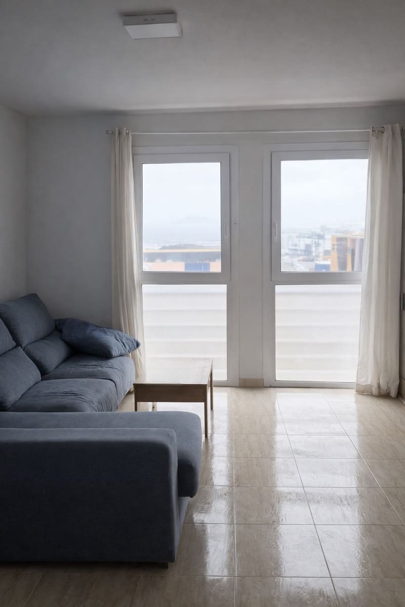 Apartamento de 2 habitaciones en Corralejo en venta - 235.000 € (Ref: 9737989)