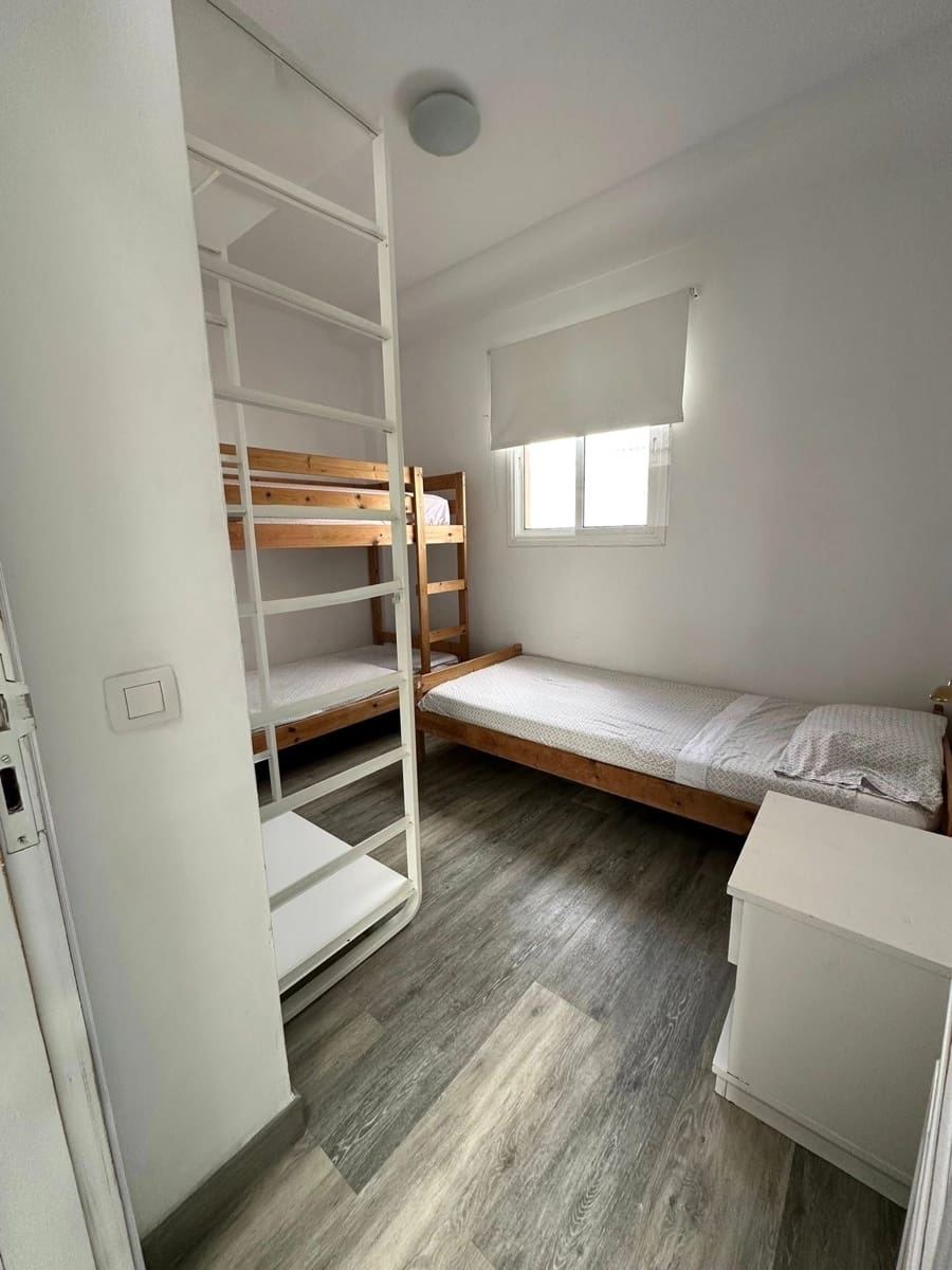 3 bedroom Townhouse for sale in Corralejo - € 265,000 (Ref: 9737991)