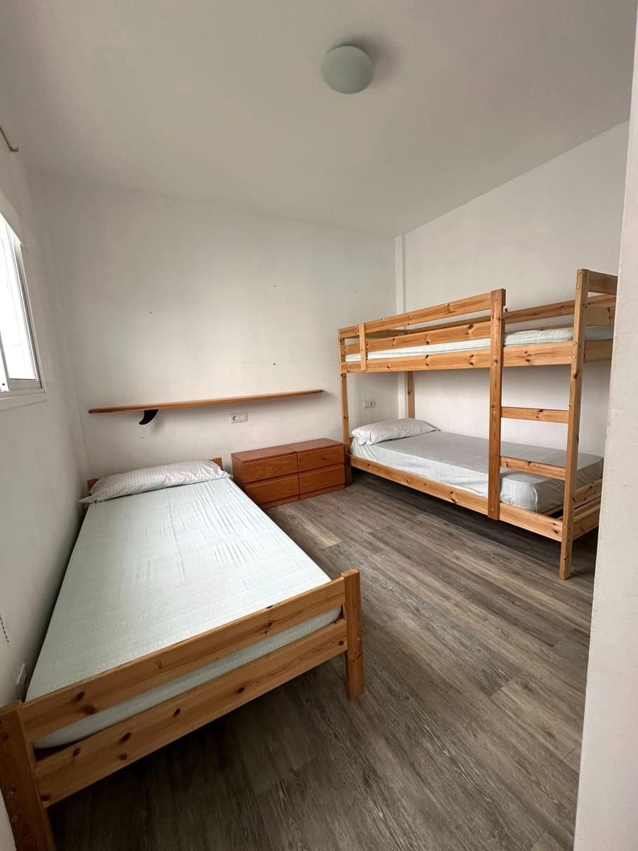 3 bedroom Townhouse for sale in Corralejo - € 265,000 (Ref: 9737991)