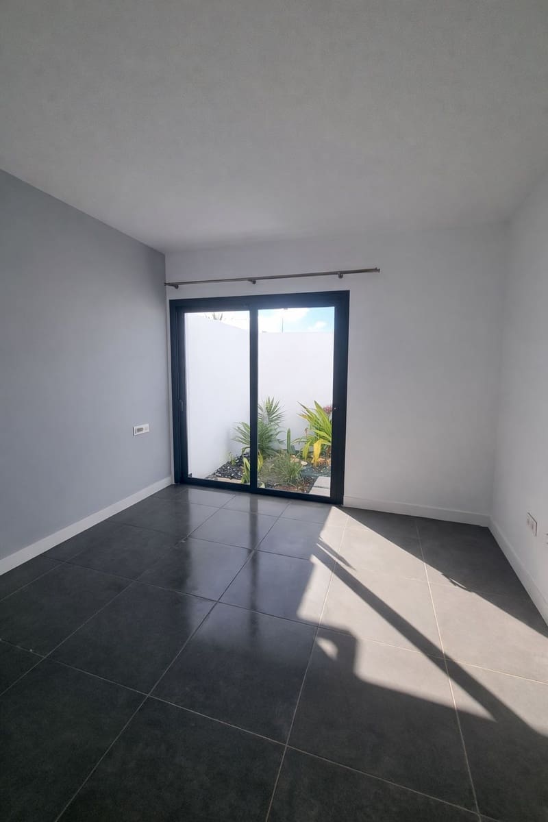 2 bedroom Townhouse for sale in La Oliva with pool garage - € 420,000 (Ref: 9737992)