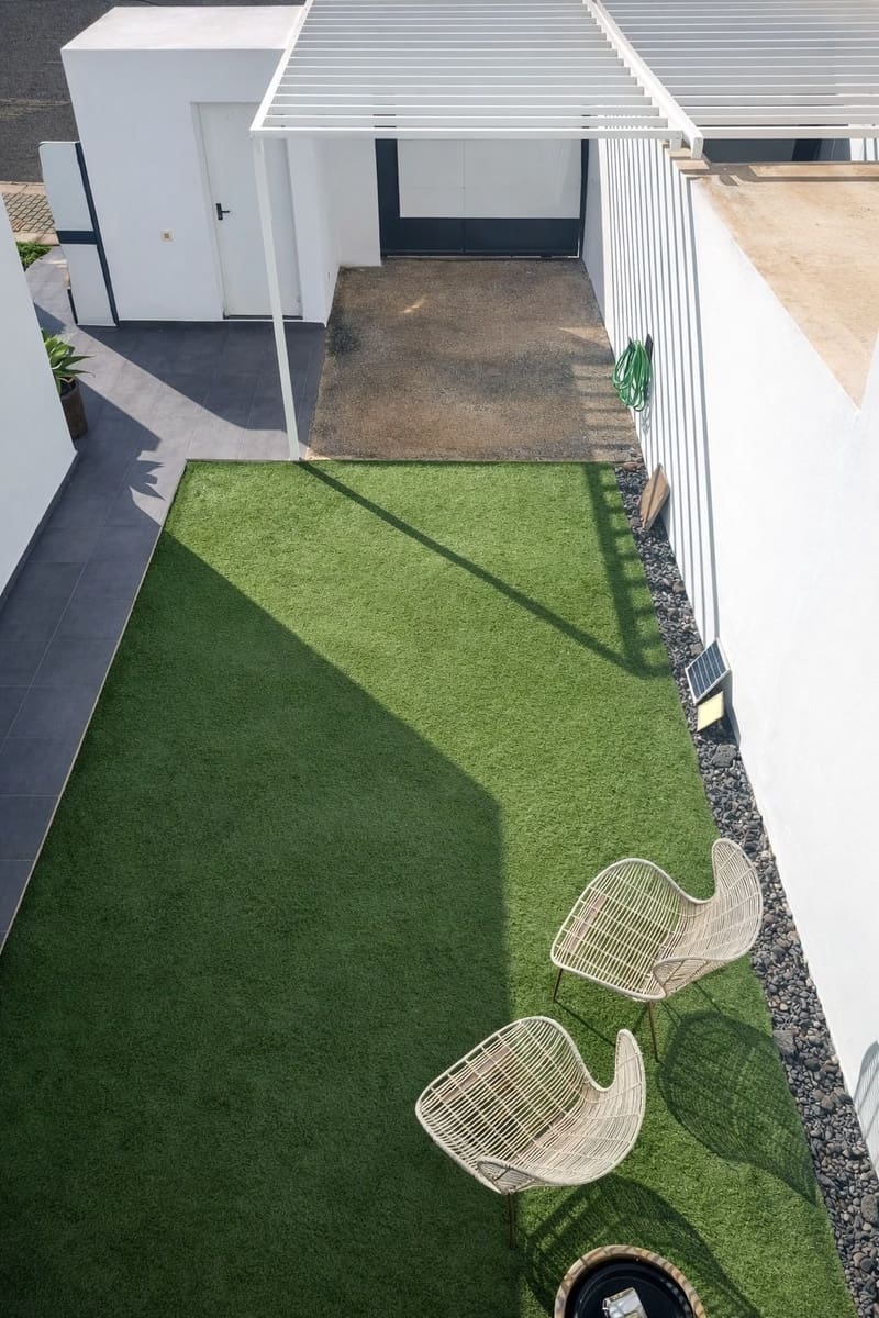 2 bedroom Townhouse for sale in La Oliva with pool garage - € 420,000 (Ref: 9737992)