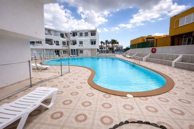 Apartamento de 1 habitación en Costa de Antigua, Antigua en venta con piscina - 119.000 € (Ref: 9737994)