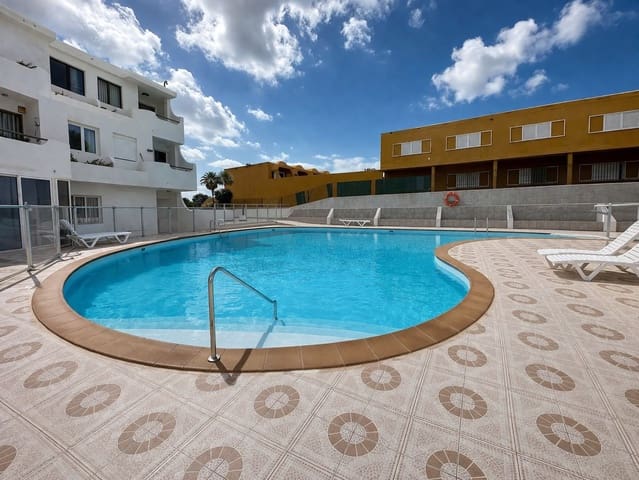 Apartamento de 1 habitación en Costa de Antigua, Antigua en venta con piscina - 119.000 € (Ref: 9737994)