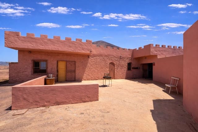 2 bedroom Finca/Country House for sale in Puerto del Rosario - € 390,000 (Ref: 9741502)