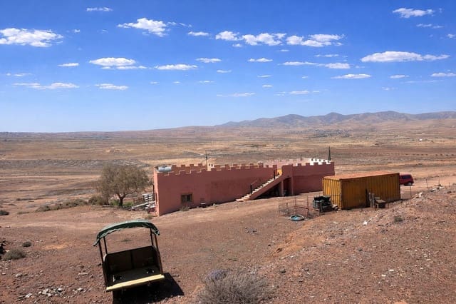 2 bedroom Finca/Country House for sale in Puerto del Rosario - € 390,000 (Ref: 9741502)