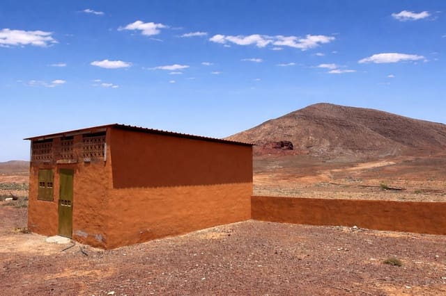 2 bedroom Finca/Country House for sale in Puerto del Rosario - € 390,000 (Ref: 9741502)