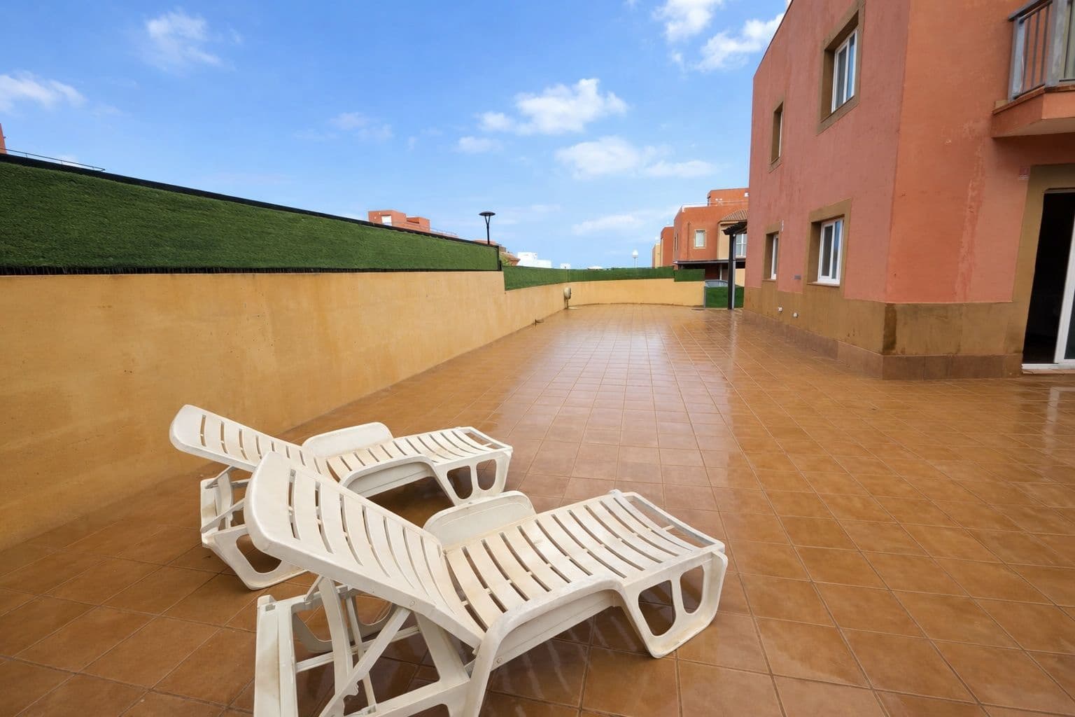 3 bedroom Townhouse for sale in Corralejo with pool garage - € 398,000 (Ref: 9747569)