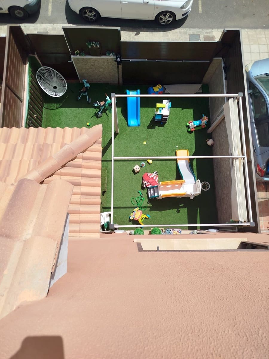 4 soveværelse Byhus til salg i El Matorral med garage - € 295.000 (Ref: 9772711)