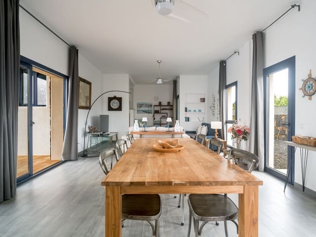 3 soveværelse Villa til salg i Lajares, La Oliva med swimmingpool garage - € 1.600.000 (Ref: 9787606)