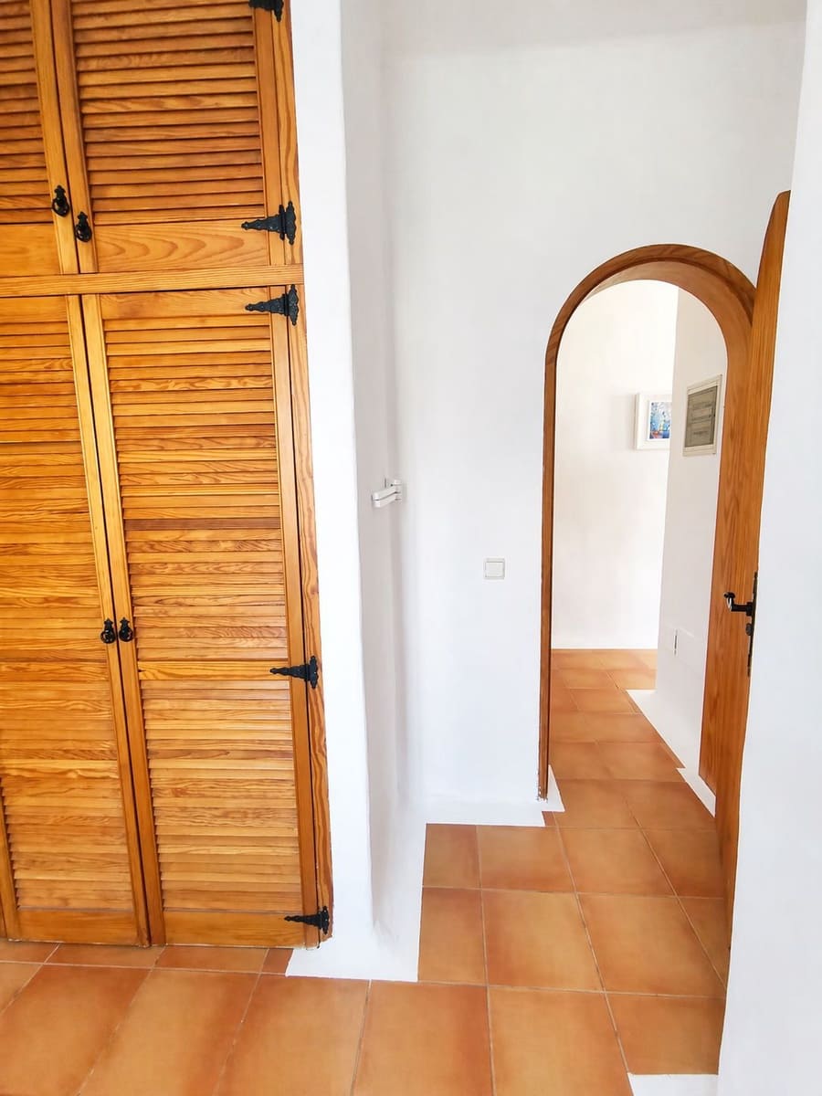 7 Zimmer Villa zu verkaufen in Tarajalejo mit Pool Garage - 650.000 € (Ref: 9794078)