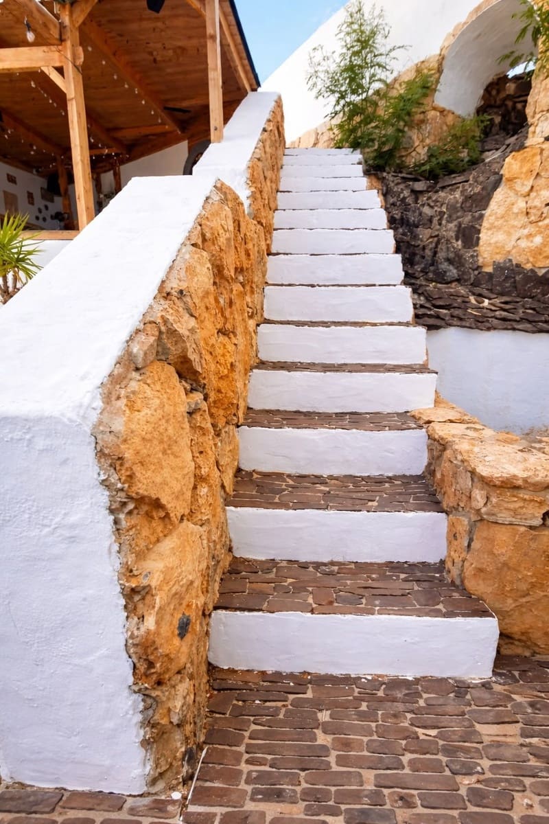 7 Zimmer Villa zu verkaufen in Tarajalejo mit Pool Garage - 650.000 € (Ref: 9794078)