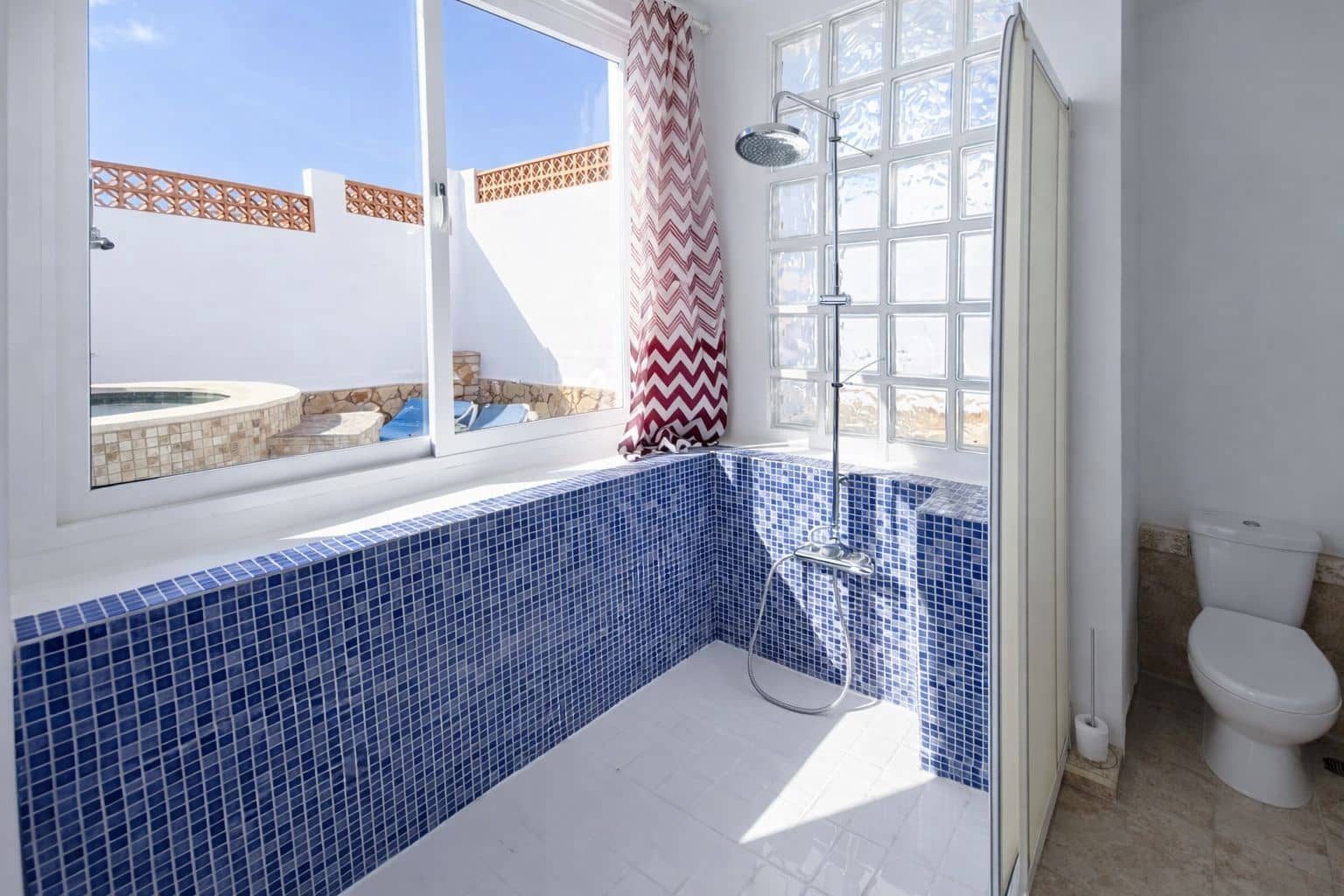 7 Zimmer Villa zu verkaufen in Tarajalejo mit Pool Garage - 650.000 € (Ref: 9794078)