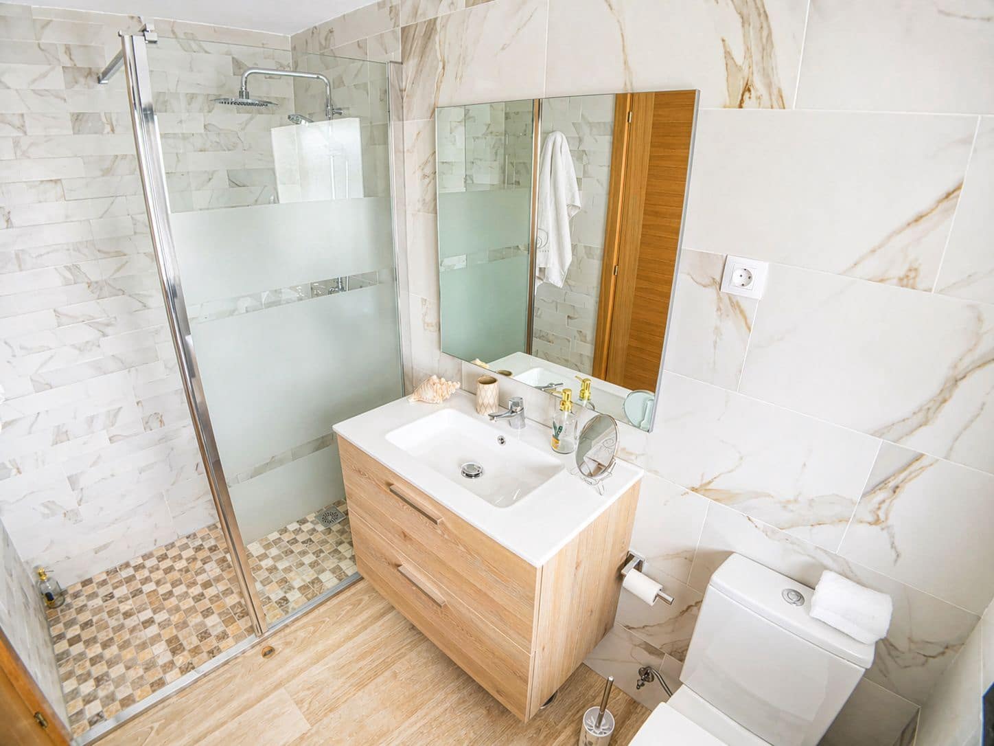 5 bedroom Villa for sale in Villaverde with pool - € 1,530,000 (Ref: 9796283)