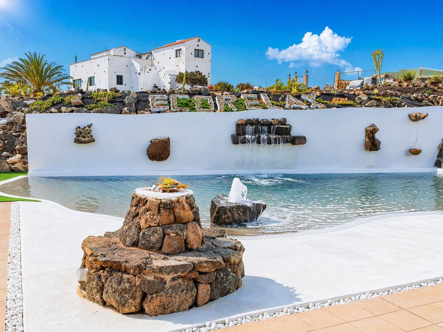 5 bedroom Villa for sale in Villaverde with pool - € 1,530,000 (Ref: 9796283)