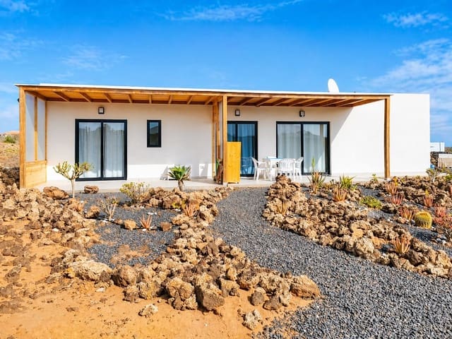 Chalet de 5 habitaciones en Villaverde, La Oliva en venta con piscina - 1.530.000 € (Ref: 9796283)