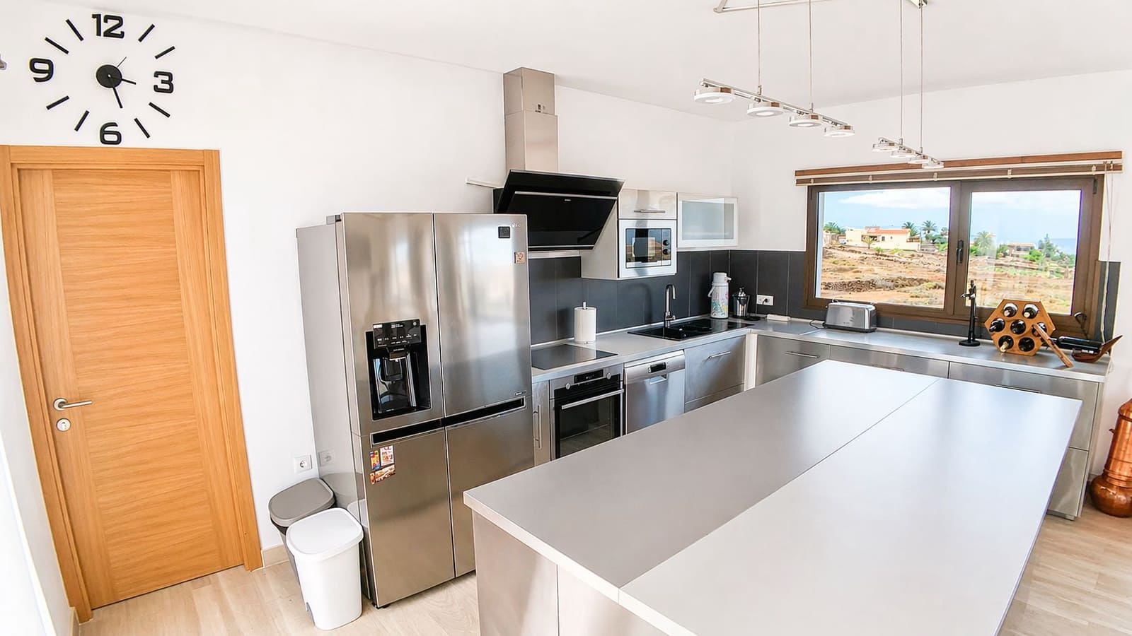 5 bedroom Villa for sale in Villaverde with pool - € 1,530,000 (Ref: 9796283)