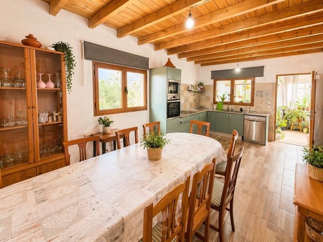 3 soverom Finca/Herregård til salgs i Antigua - € 750 000 (Ref: 9798680)