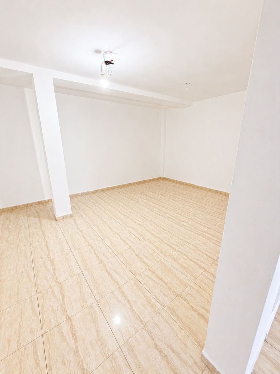 4 soveværelse Byhus til salg i Puerto del Rosario med garage - € 350.000 (Ref: 9807663)