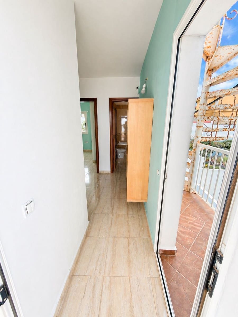 4 soveværelse Byhus til salg i Puerto del Rosario med garage - € 350.000 (Ref: 9807663)