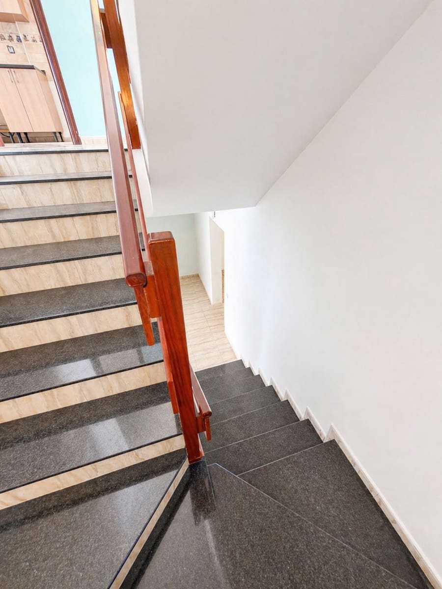 4 soveværelse Byhus til salg i Puerto del Rosario med garage - € 350.000 (Ref: 9807663)