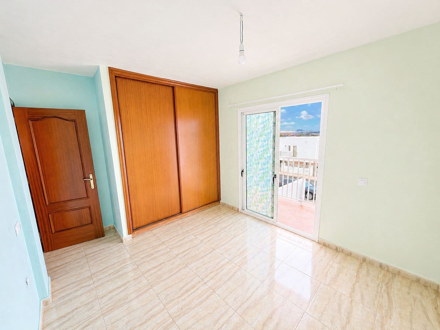 4 soveværelse Byhus til salg i Puerto del Rosario med garage - € 350.000 (Ref: 9807663)