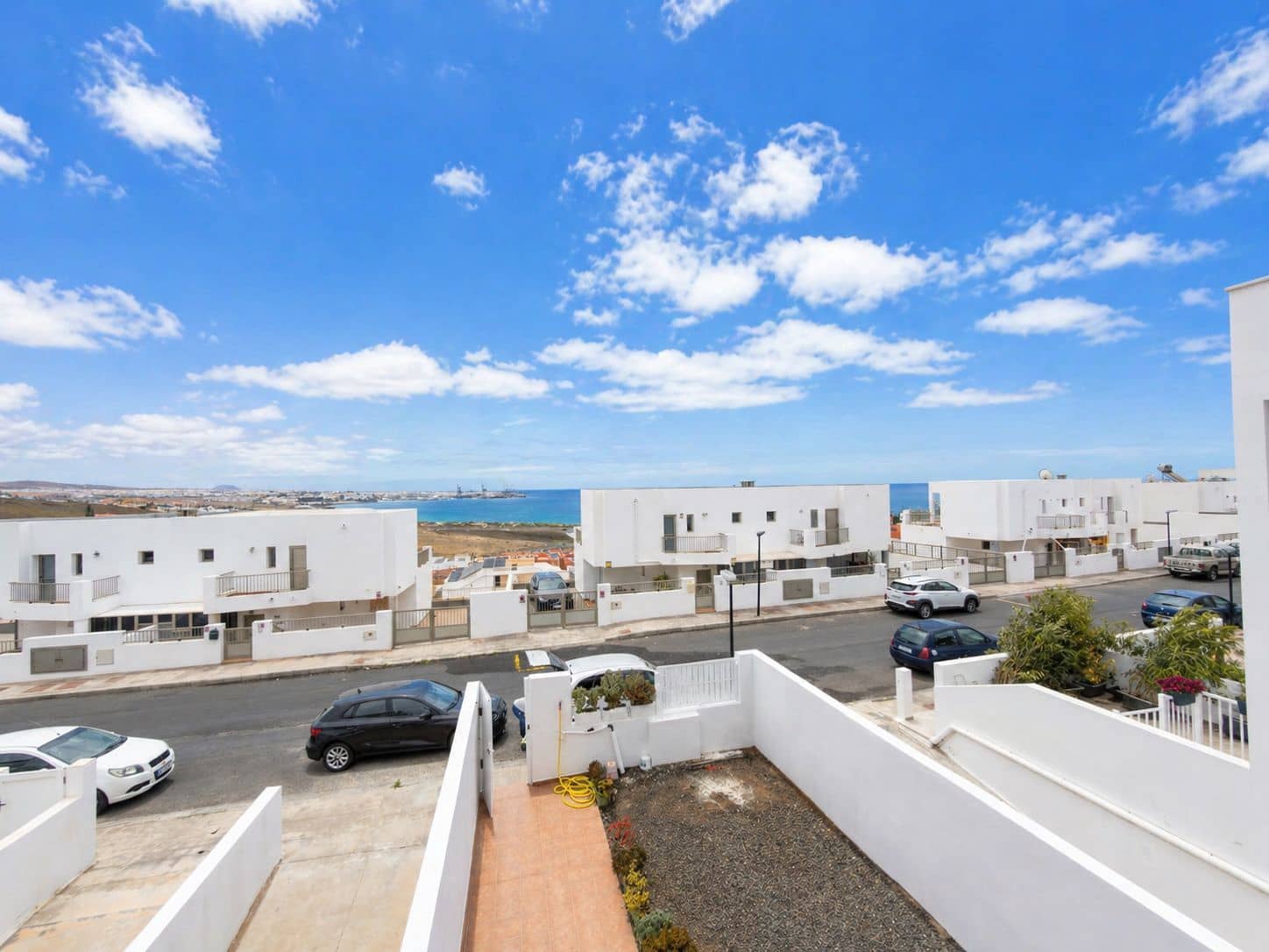 4 soveværelse Byhus til salg i Puerto del Rosario med garage - € 350.000 (Ref: 9807663)