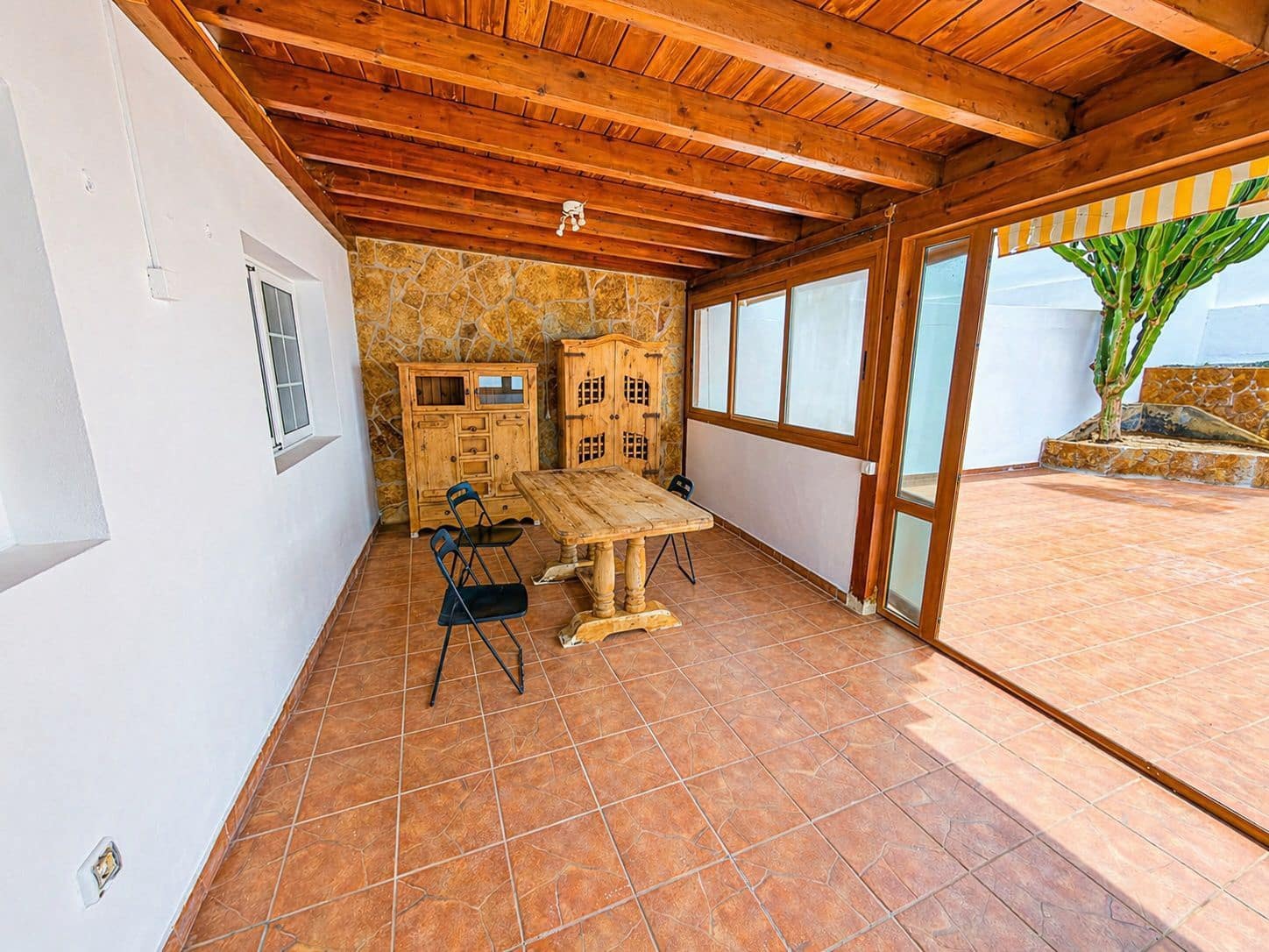 4 soveværelse Byhus til salg i Puerto del Rosario med garage - € 350.000 (Ref: 9807663)