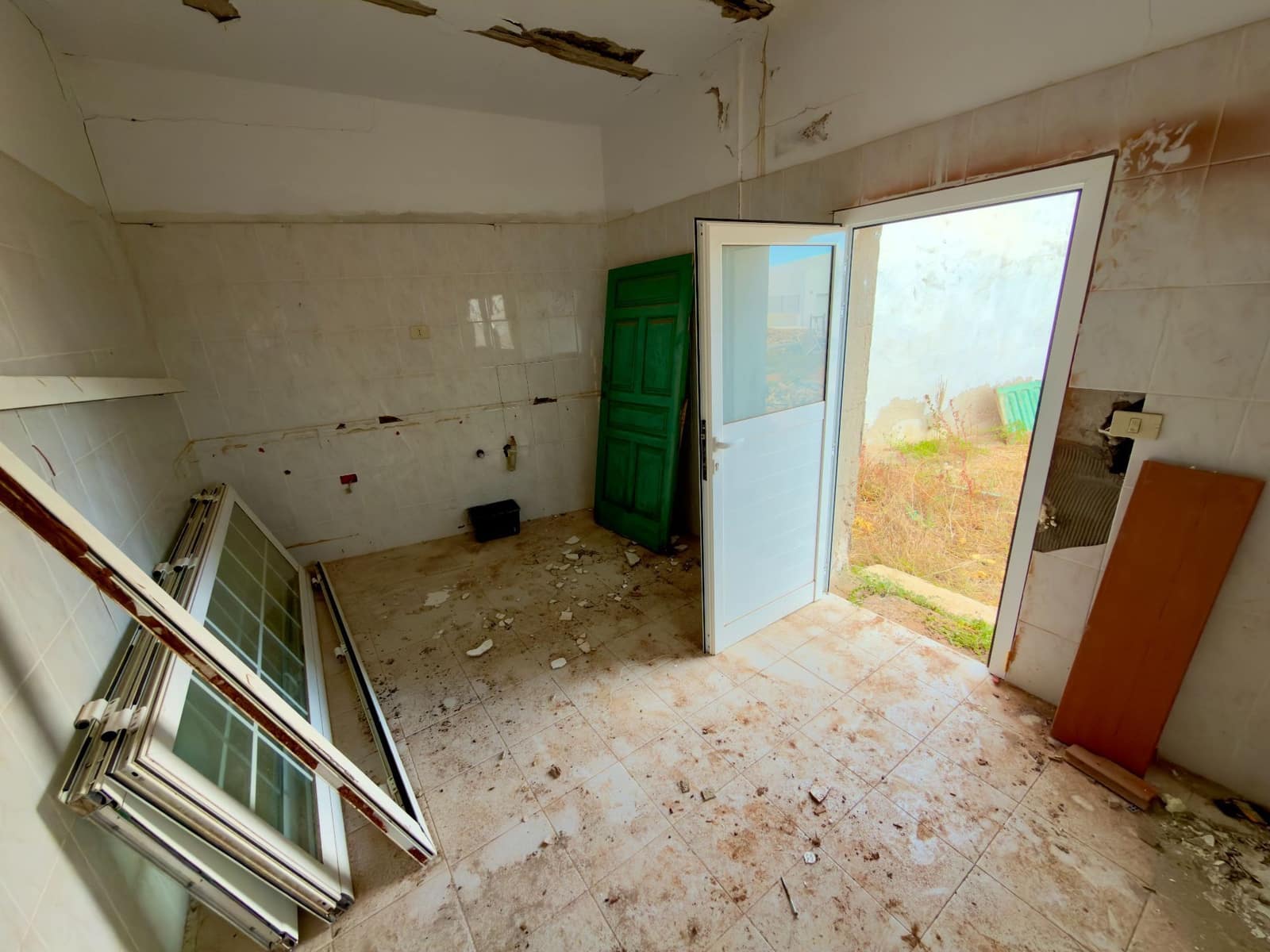 2 Zimmer Villa zu verkaufen in Antigua mit Garage - 175.000 € (Ref: 9814200)