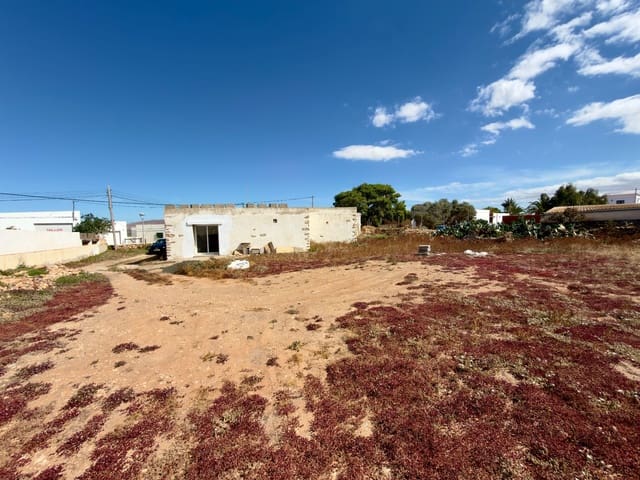 2 quarto Moradia para venda em Antigua com garagem - 175 000 € (Ref: 9814200)