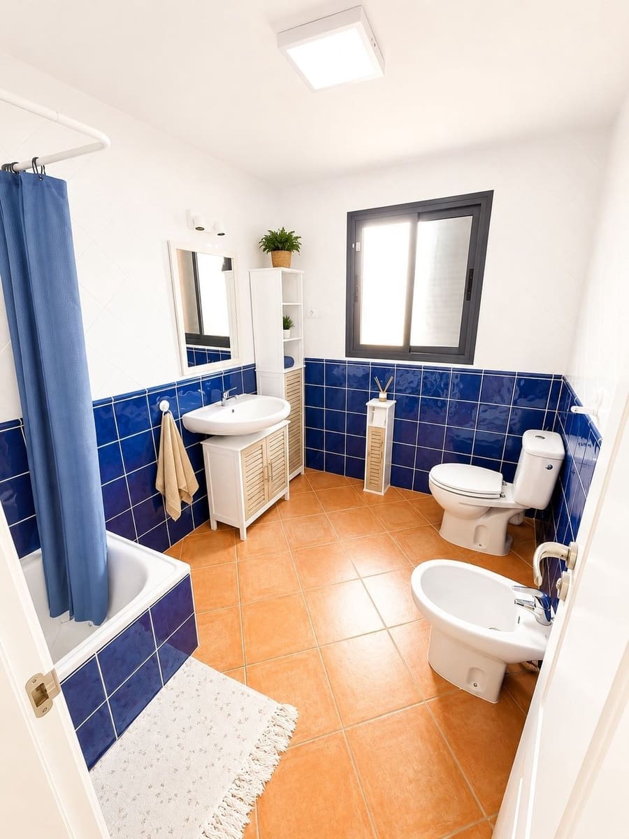 Casa de 2 habitaciones en Caleta de Fuste en venta con piscina garaje - 220.000 € (Ref: 9819912)