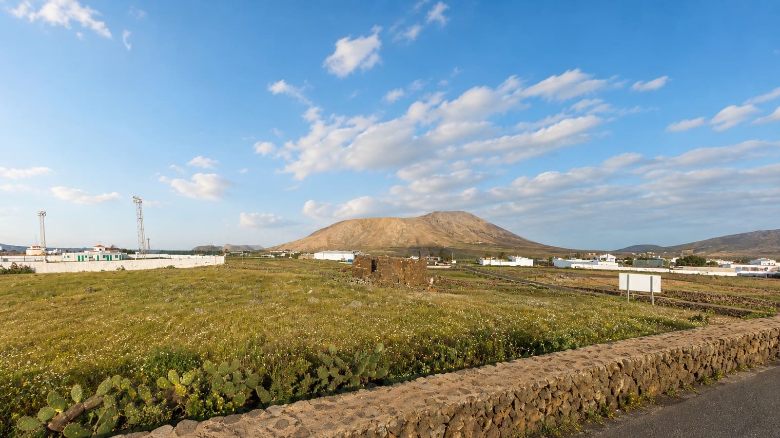Undeveloped Land for sale in Villaverde - € 1,500,000 (Ref: 9822016)