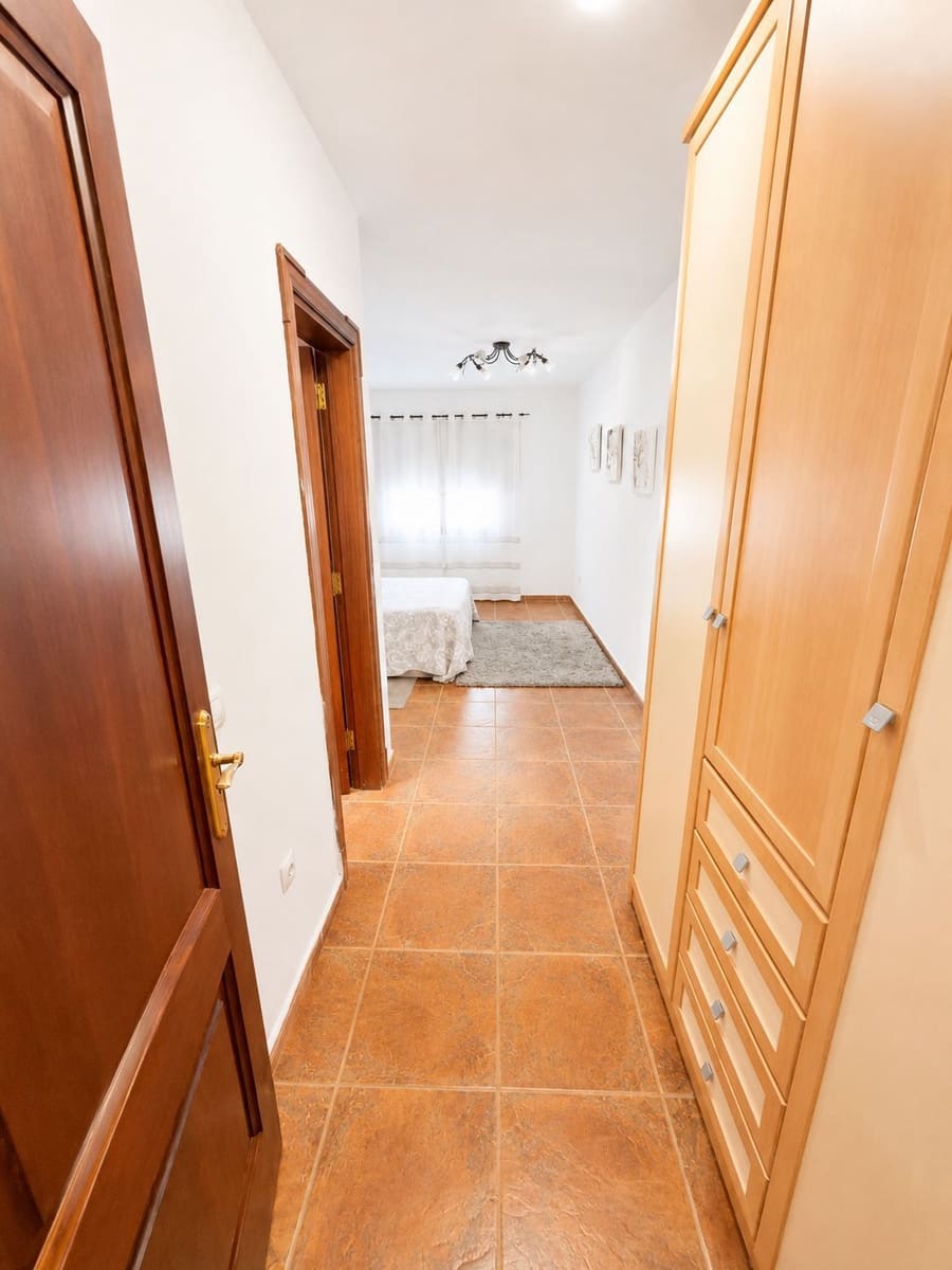 3 Zimmer Villa zu verkaufen in Antigua mit Pool Garage - 430.000 € (Ref: 9824713)