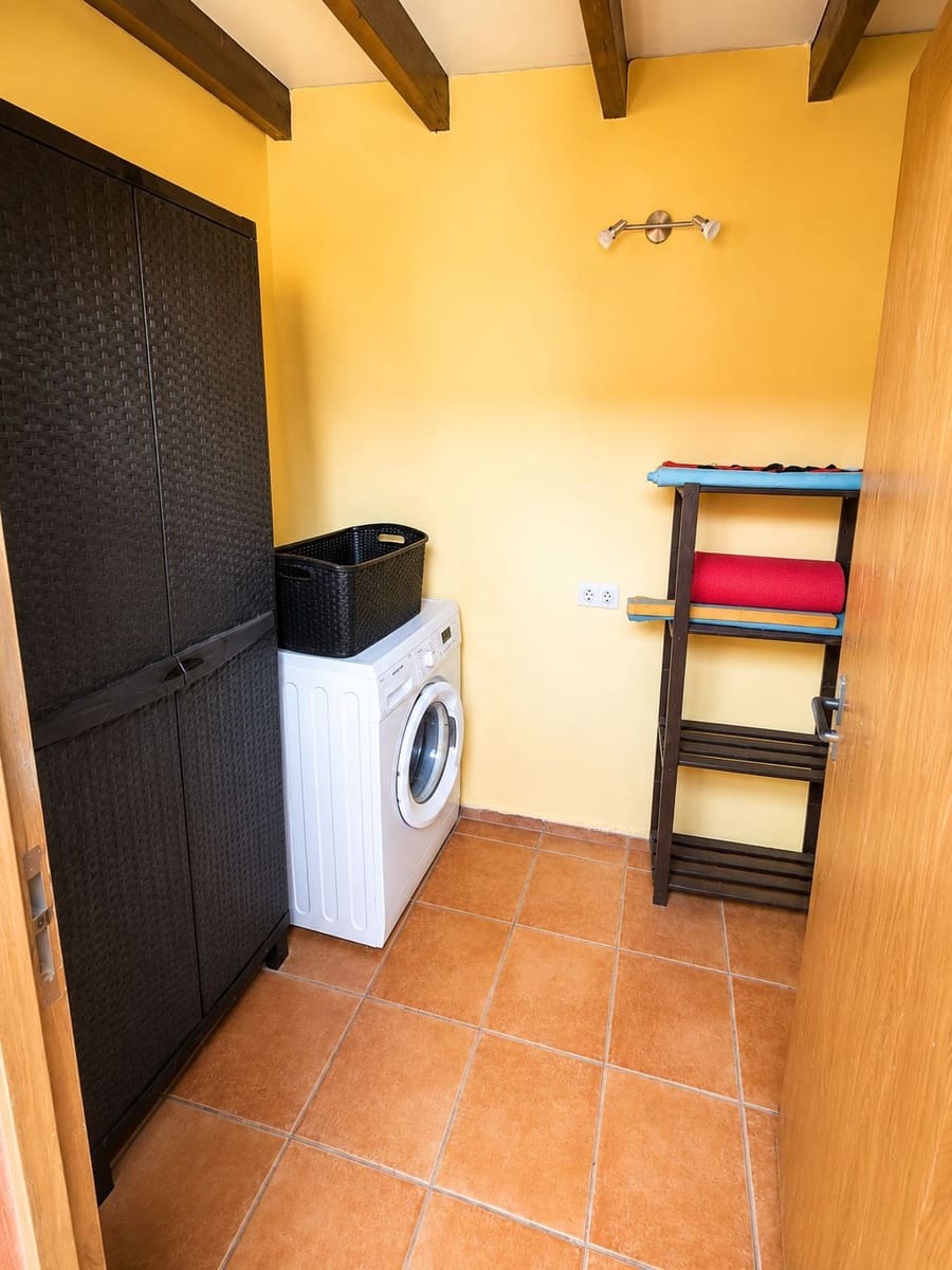 3 Zimmer Villa zu verkaufen in Antigua mit Pool Garage - 430.000 € (Ref: 9824713)