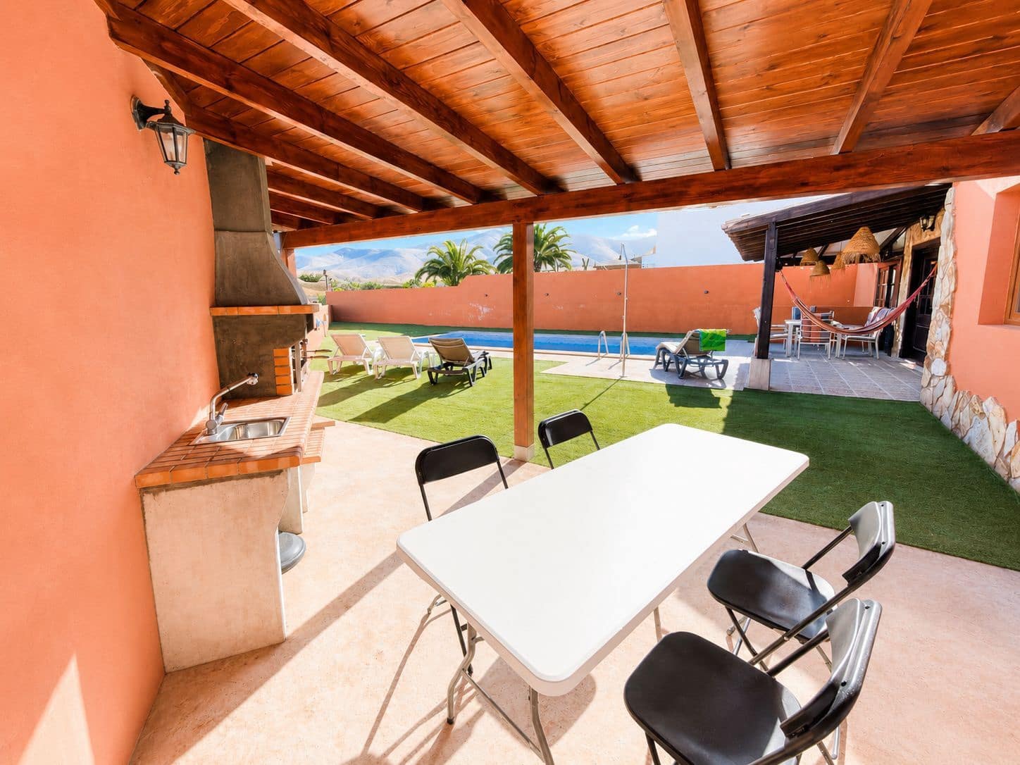 3 Zimmer Villa zu verkaufen in Antigua mit Pool Garage - 430.000 € (Ref: 9824713)