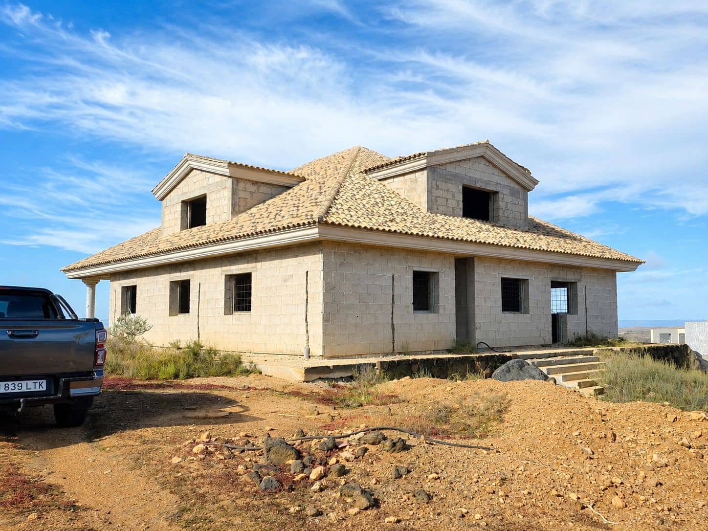 8 bedroom Villa for sale in Villaverde with garage - € 495,000 (Ref: 9826167)