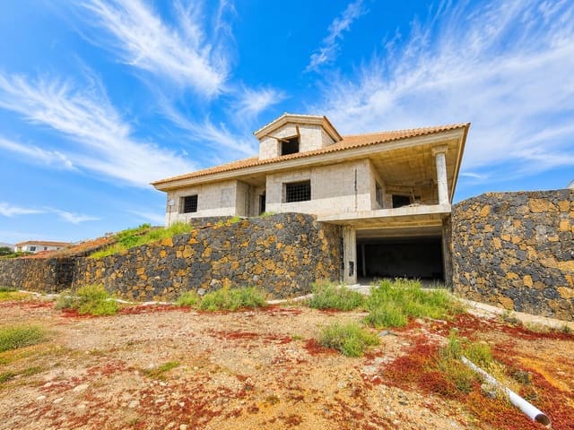 Chalet de 8 habitaciones en Villaverde, La Oliva en venta con garaje - 495.000 € (Ref: 9826167)
