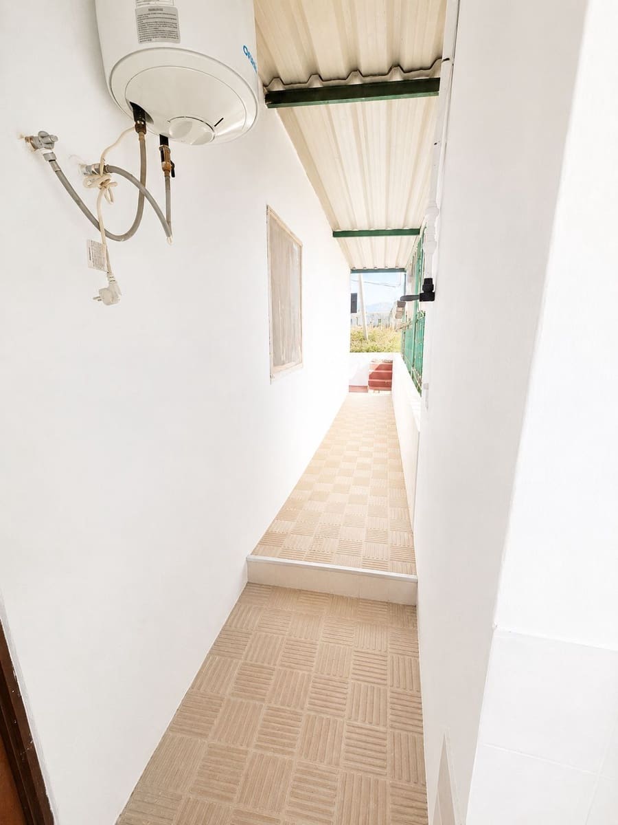 3 bedroom Finca/Country House for sale in Antigua with garage - € 265,000 (Ref: 9828267)