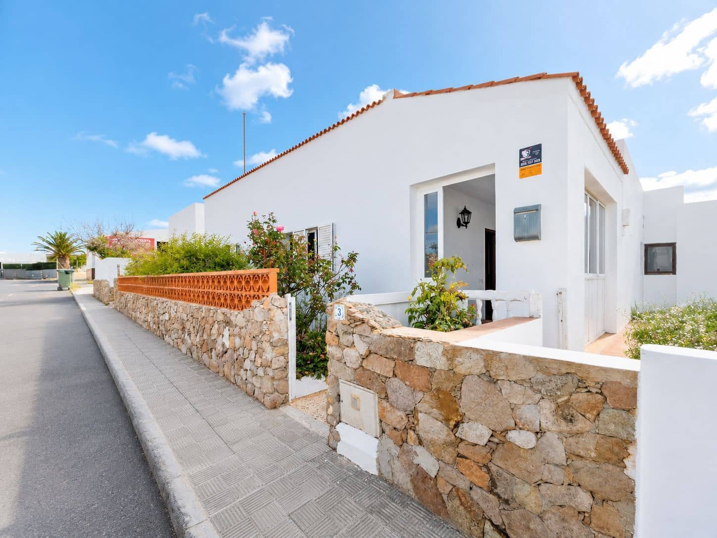 3 bedroom Finca/Country House for sale in Antigua with garage - € 265,000 (Ref: 9828267)