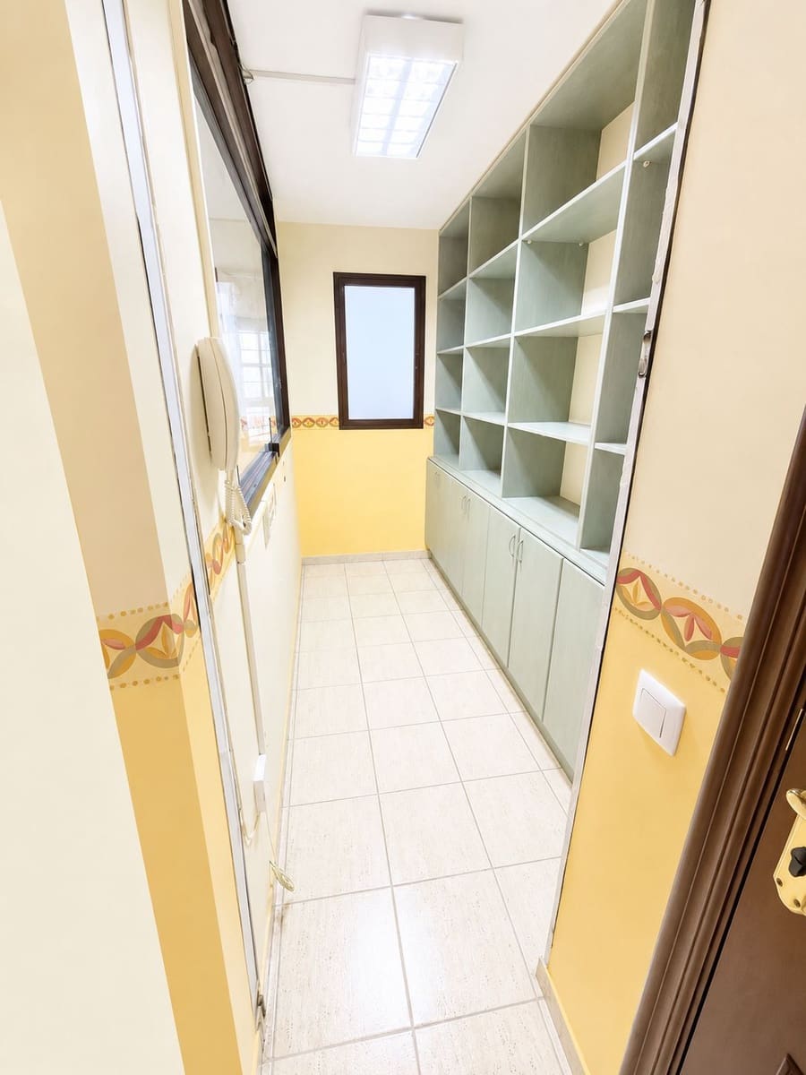 2 bedroom Flat for sale in Puerto del Rosario - € 173,000 (Ref: 9838897)