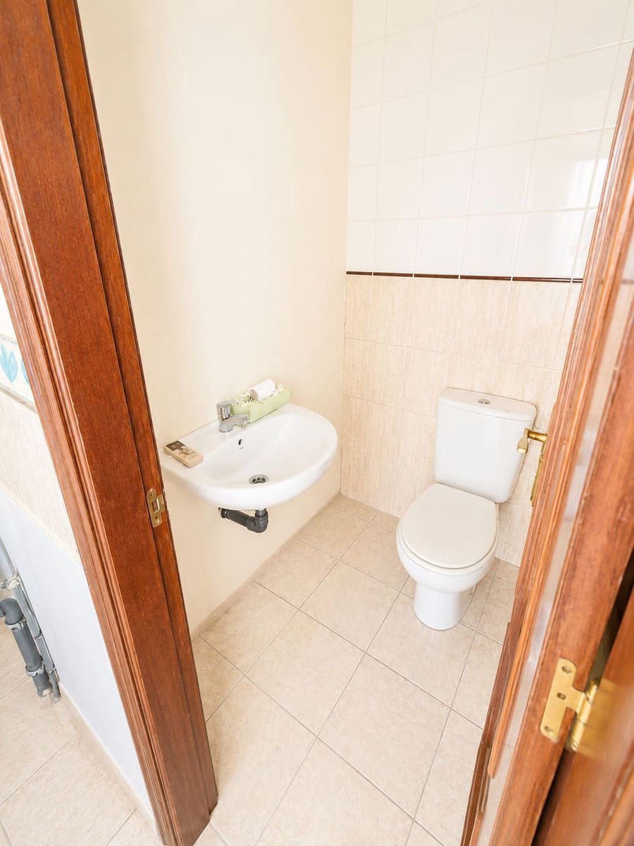 2 bedroom Flat for sale in Puerto del Rosario - € 173,000 (Ref: 9838897)