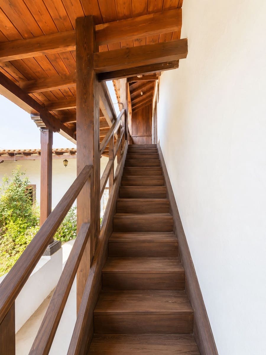 5 bedroom Townhouse for sale in Tetir with garage - € 980,000 (Ref: 9849005)