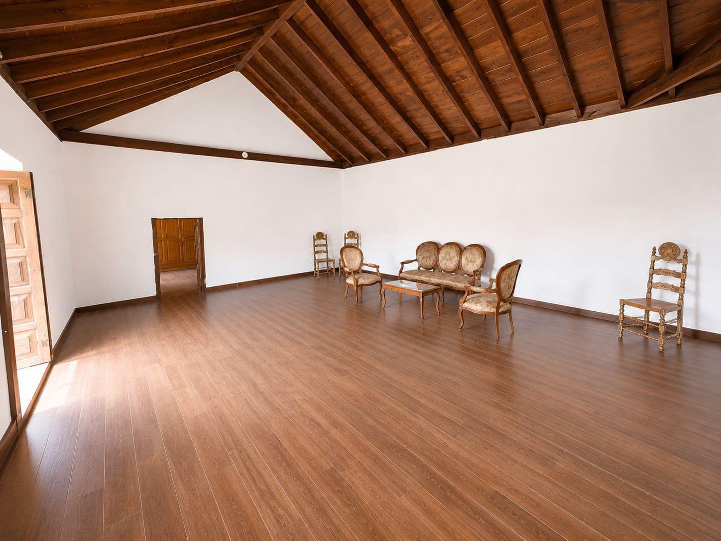 5 bedroom Townhouse for sale in Tetir with garage - € 980,000 (Ref: 9849005)