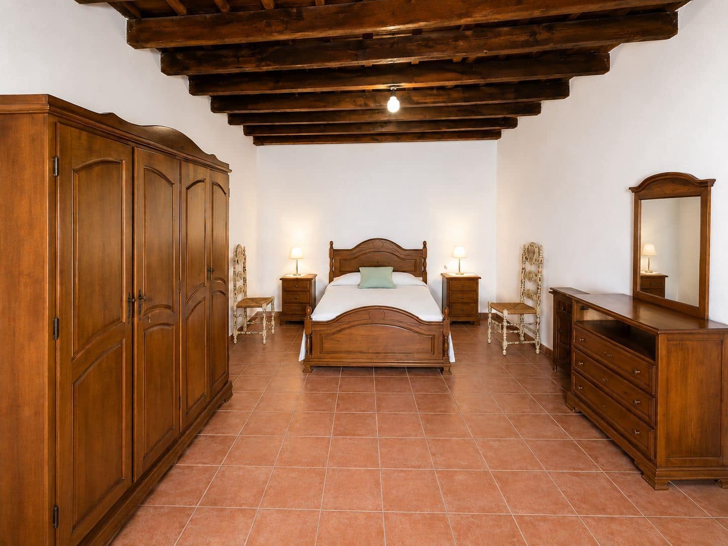 5 bedroom Townhouse for sale in Tetir with garage - € 980,000 (Ref: 9849005)