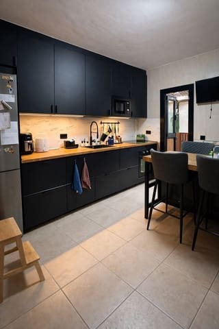 4 soverom Hus til salgs i El Matorral, Puerto del Rosario med garasje - € 295 000 (Ref: 9856337)