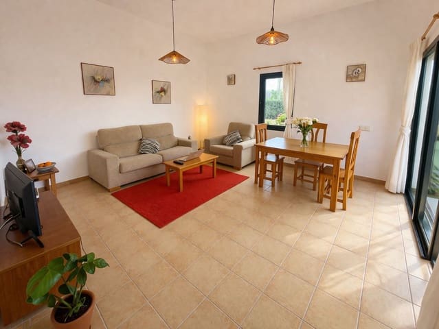 1 soveværelse Villa til salg i Corralejo, La Oliva med garage - € 240.000 (Ref: 9856338)