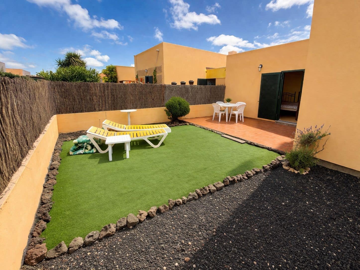 1 soveværelse Villa til salg i Corralejo med garage - € 240.000 (Ref: 9856338)