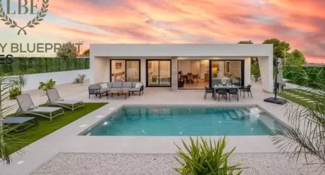 3 camera da letto Villa in vendita in Pilar de la Horadada con piscina garage - 825.000 € (Rif: 9536871)